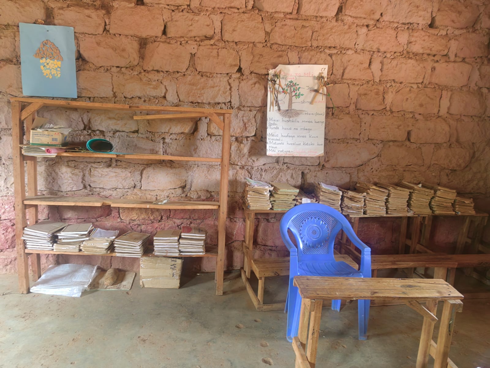 Books and learning materials on classroom shelves